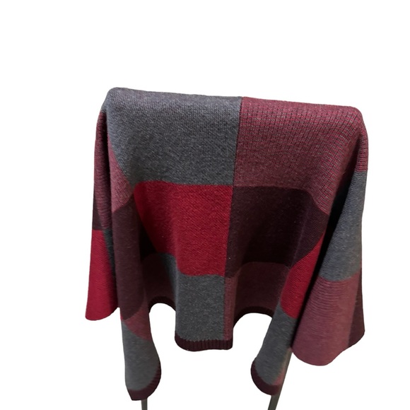 Lululemon shoulder wrap/ scarf - Picture 2 of 5